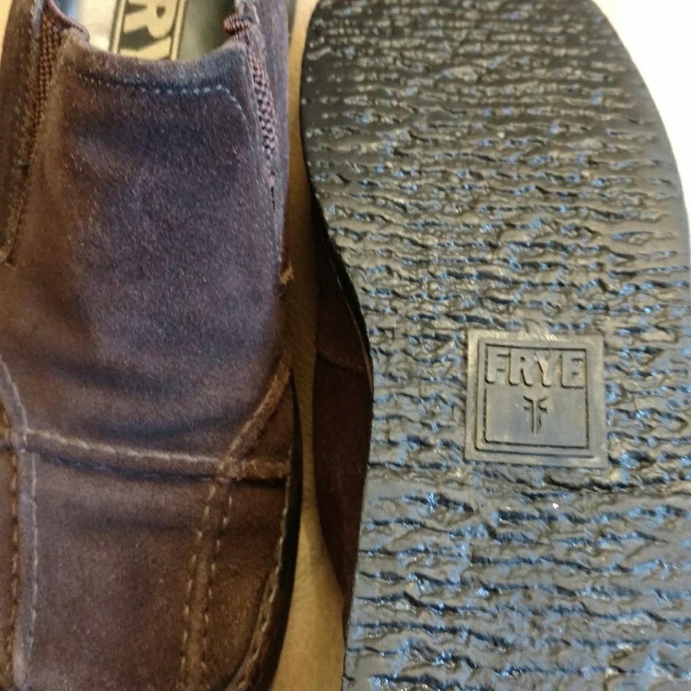Shoes - Picture 3 of 7